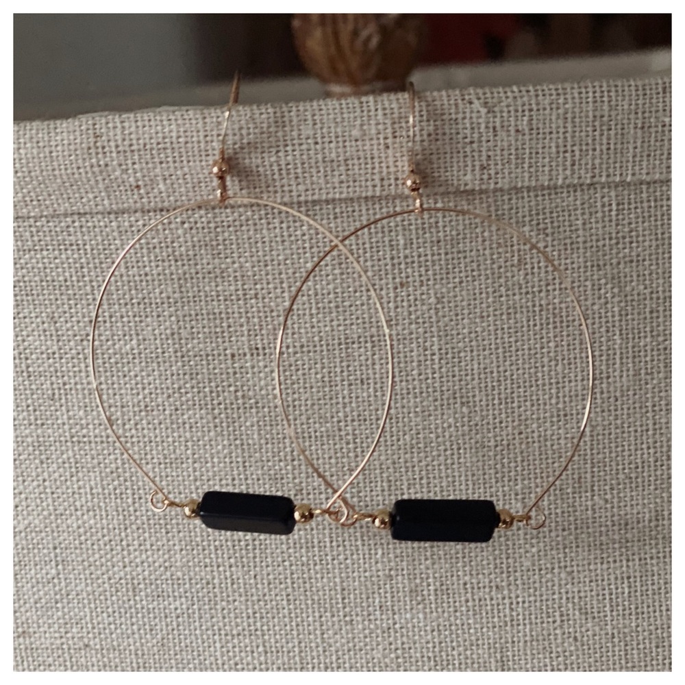 Dainty Gold Hoop with Black Detail ✨